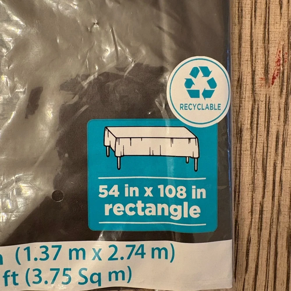 🍒4/$15 NWT Celebrate Black Rectangle Table Covers Value 4 Pack